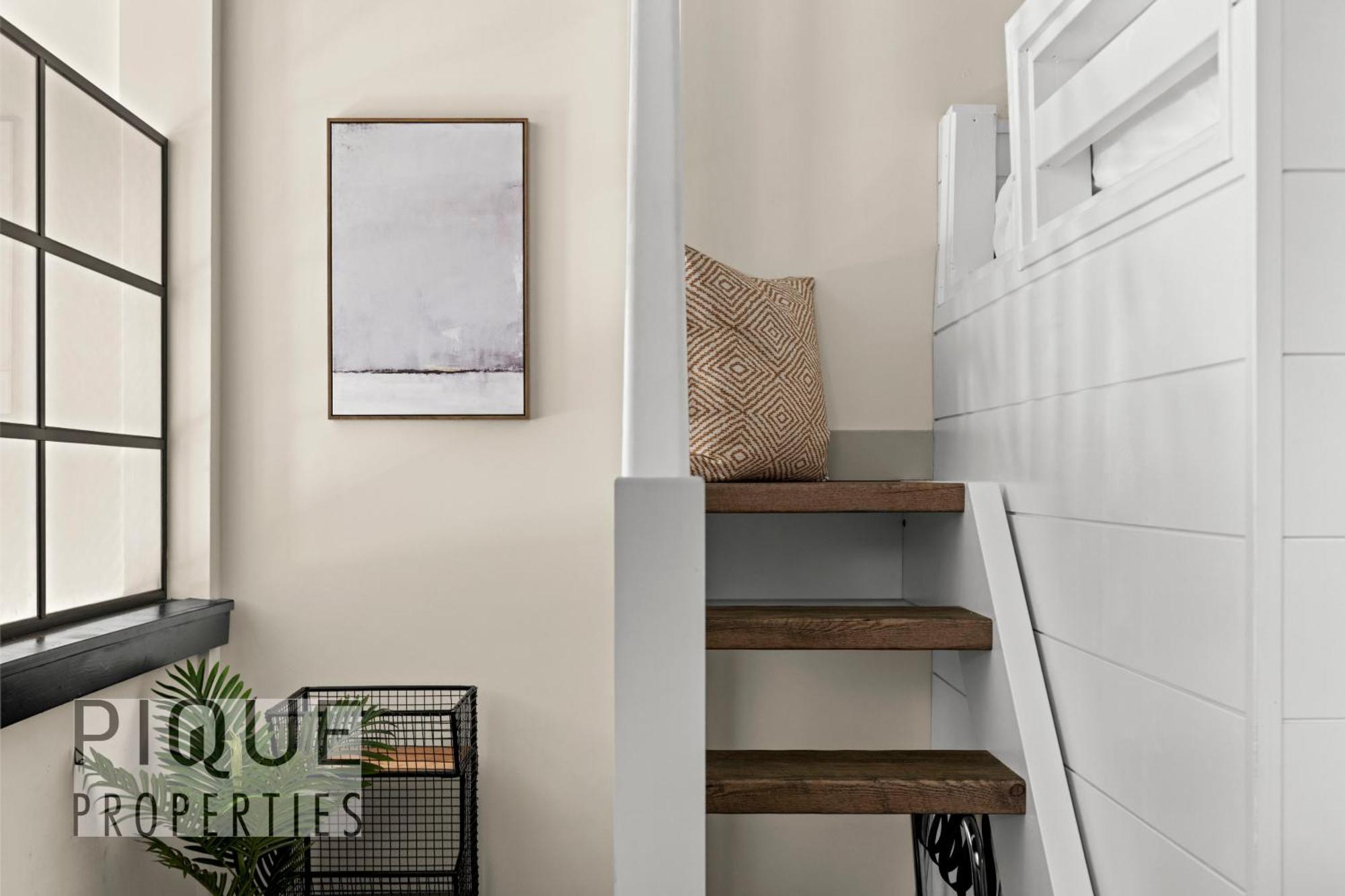 Mountain Loft Retreat, Heated Pool & Hot Tub, Ug Parking, Balcony, Wifi! Apartment แคนมอร์ ภายนอก รูปภาพ